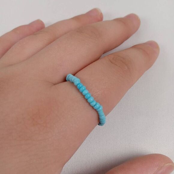 CLEARANCE Multicolor beaded rings size 7.5 - Picture 4 of 9